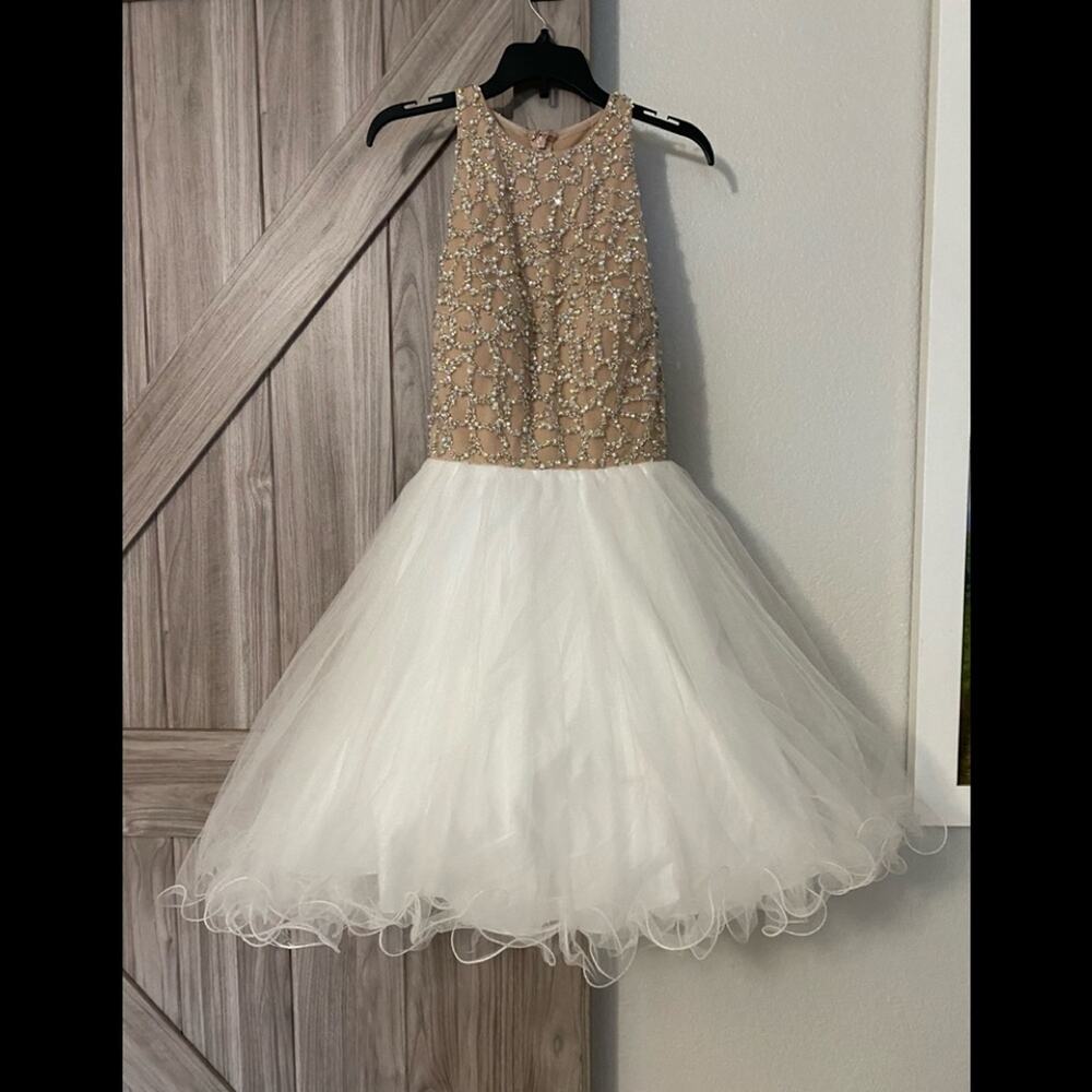 NWT glamour by Terani couture sequin pattern bodice fit and flare 4
